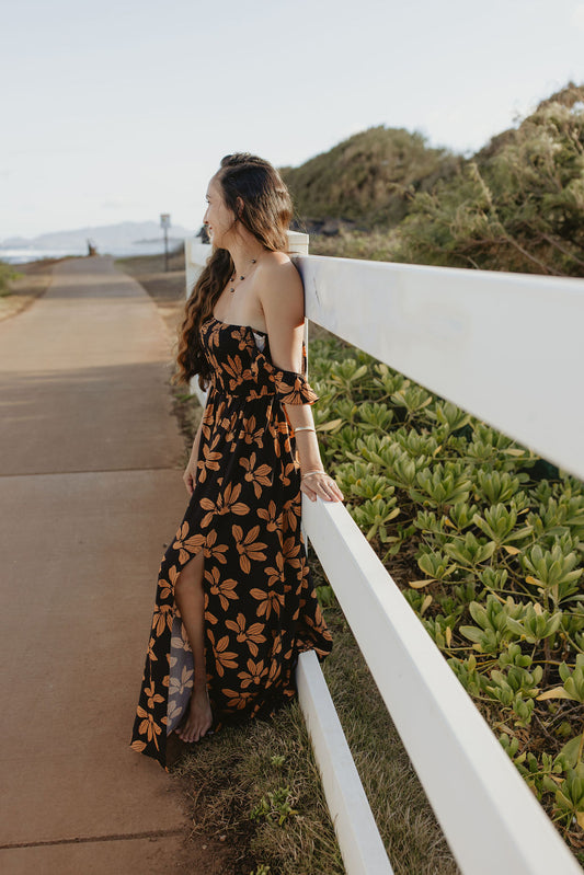 Lani dress in Naupaka